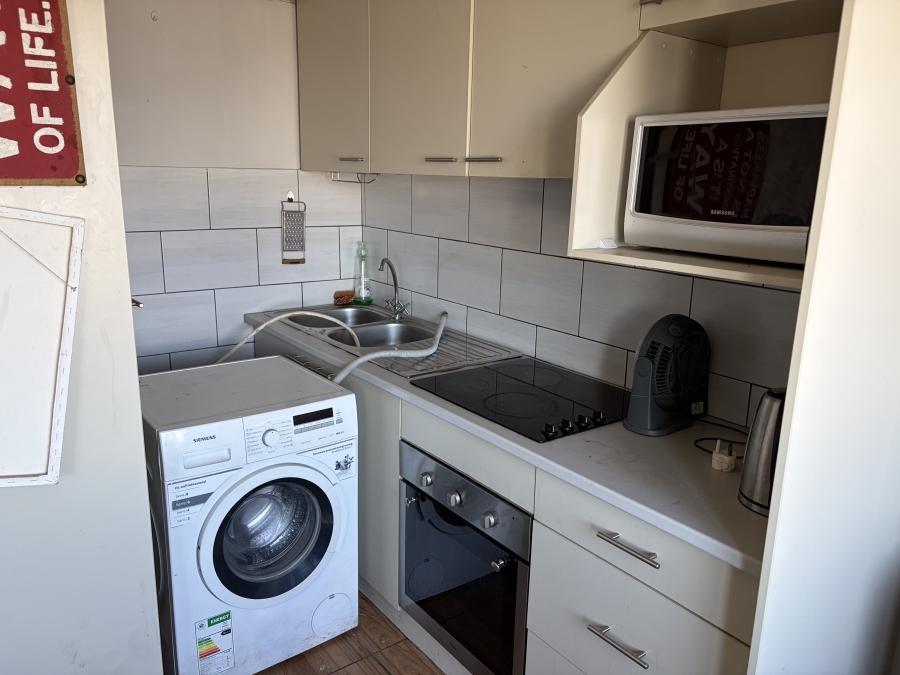 1 Bedroom Property for Sale in Parow East Western Cape